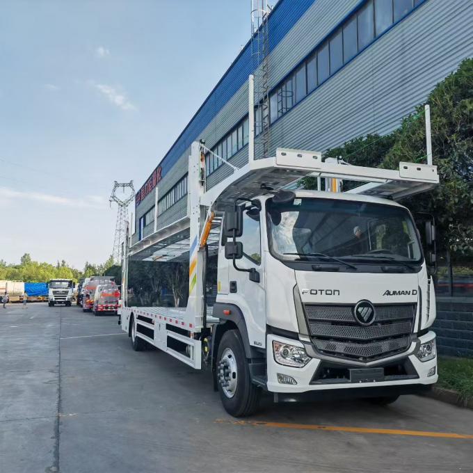Foton Auman D car carrier truck with Cummins engine, white specialized vehicle for vehicle logistics in South America.