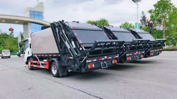 Rear loader mechanism and bin lifter system of ISUZU garbage compactor truck